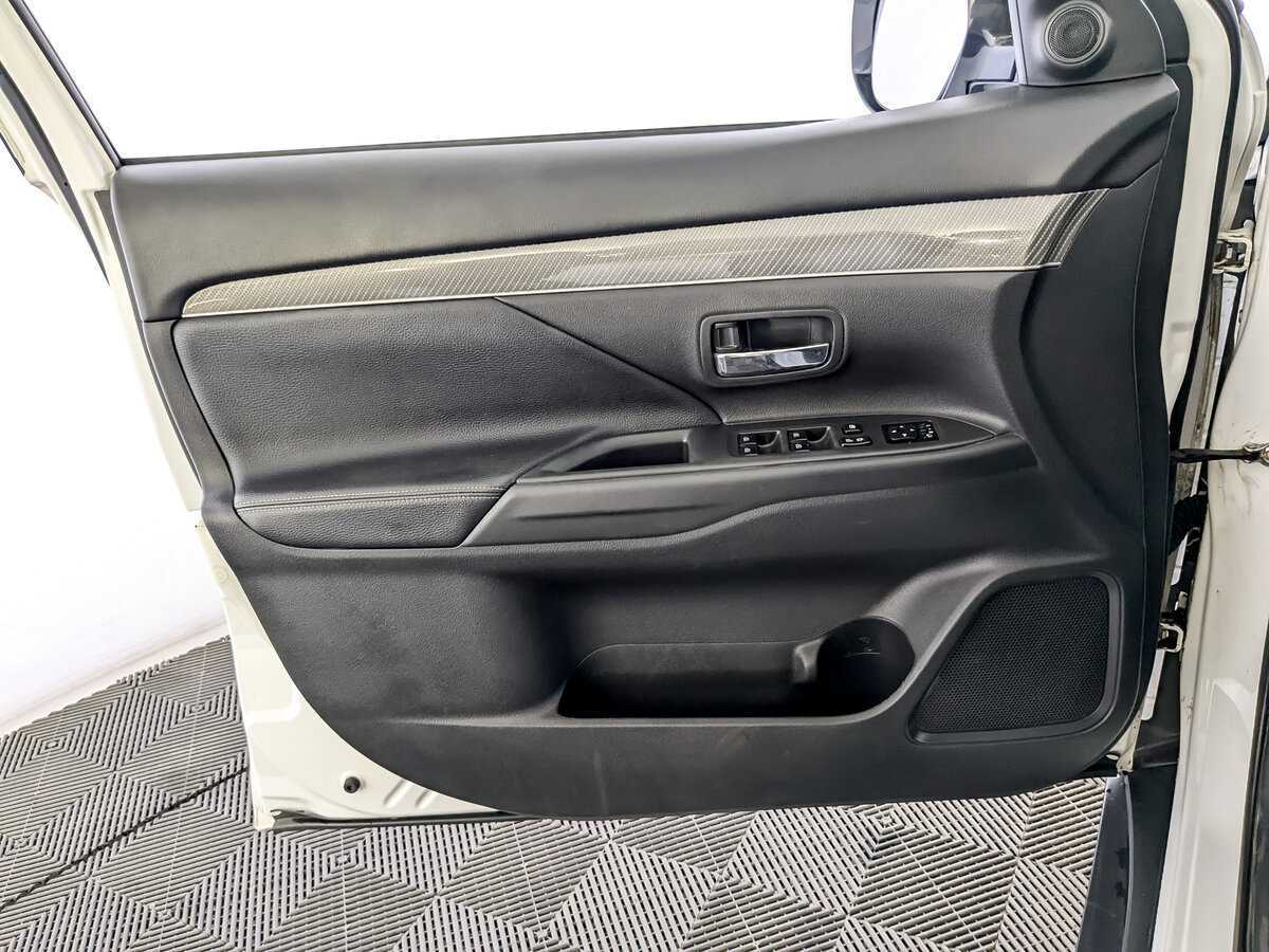 Mitsubishi Outlander 2019 года с пробегом. Фото: #14