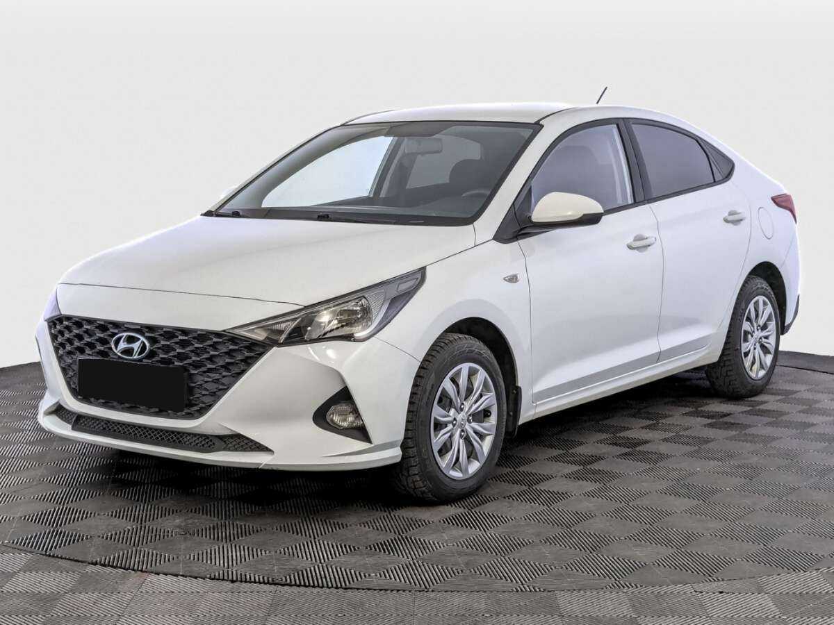 Hyundai Solaris 2020 года с пробегом. Посмотреть фото