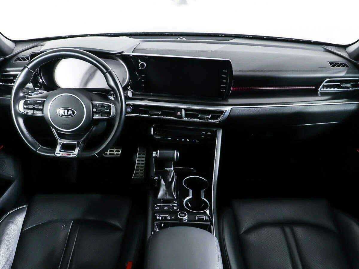 Kia K5 2021 года с пробегом. Фото: #10