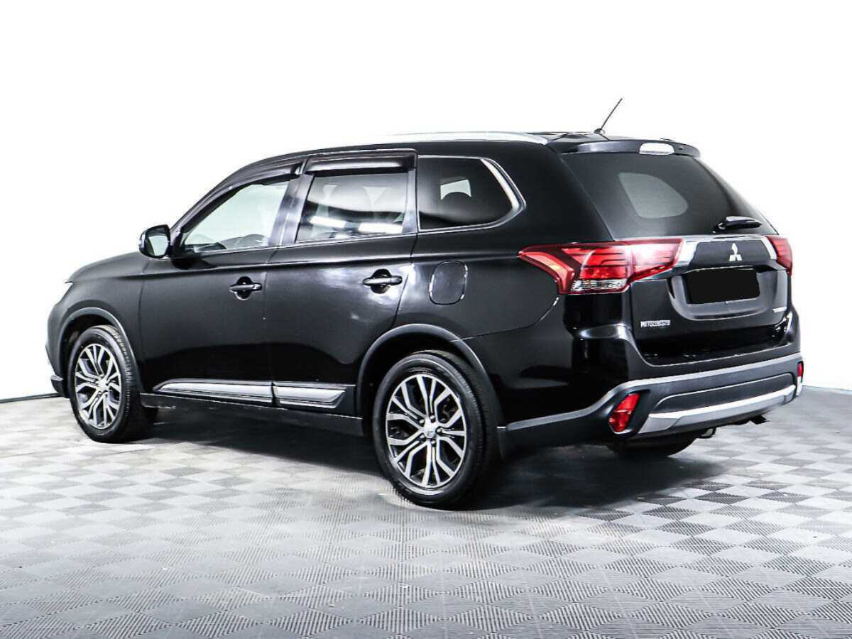 Mitsubishi Outlander 2015 года с пробегом. Фото: #6