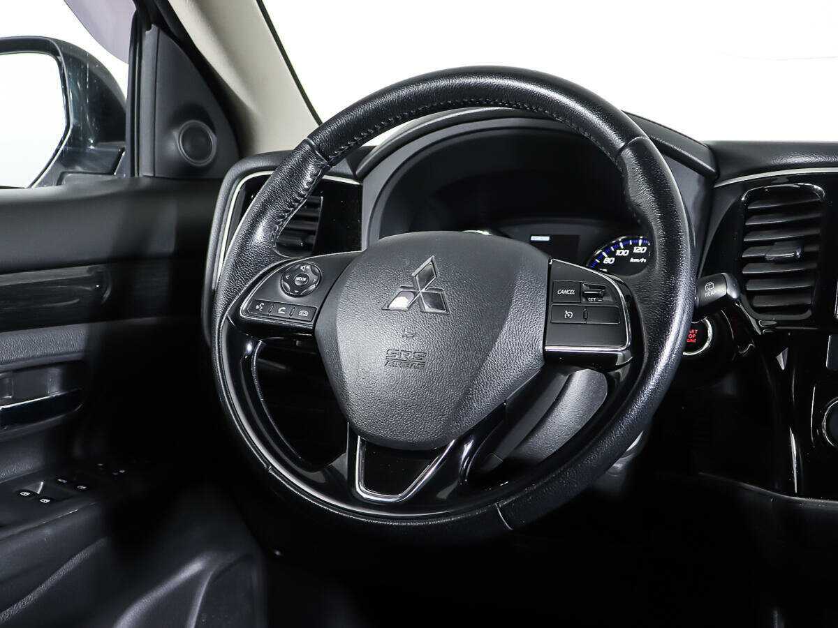 Mitsubishi Outlander 2017 года с пробегом. Фото: #14