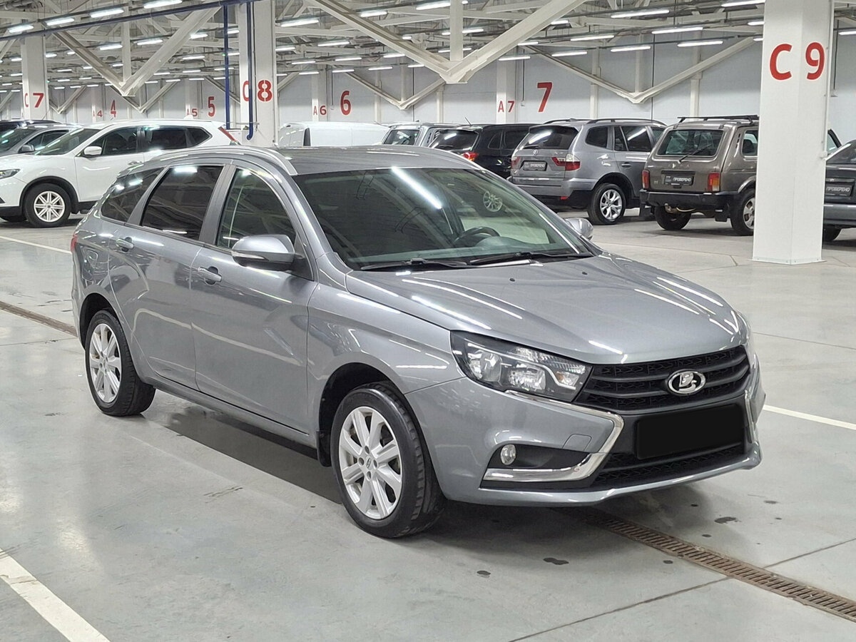 Lada (ВАЗ) Vesta 2021 года с пробегом. Фото: #2