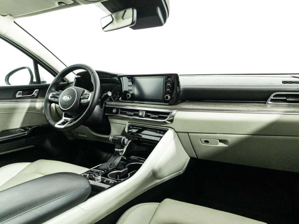 Kia K5 2021 года с пробегом. Фото: #8