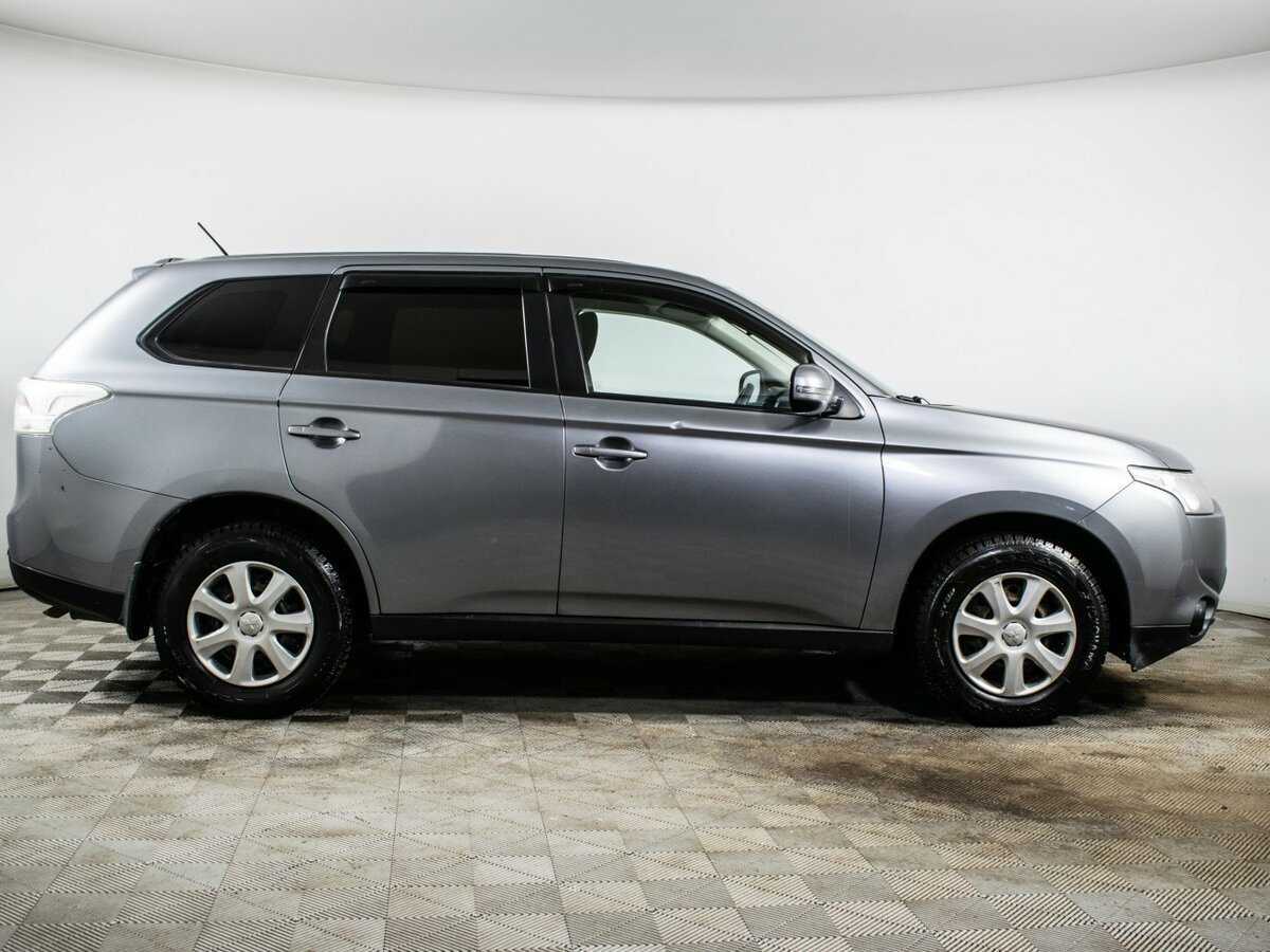 Mitsubishi Outlander 2012 года с пробегом. Фото: #3