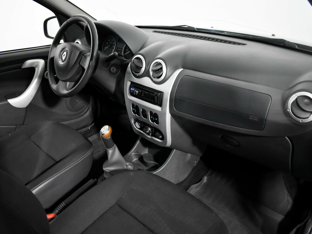 Renault Sandero 2012 года с пробегом. Фото: #14