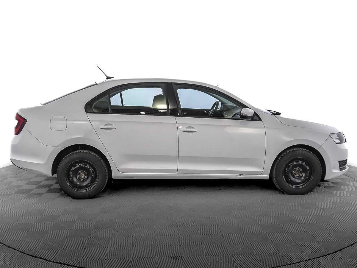 Skoda Rapid 2017 года с пробегом. Фото: #3