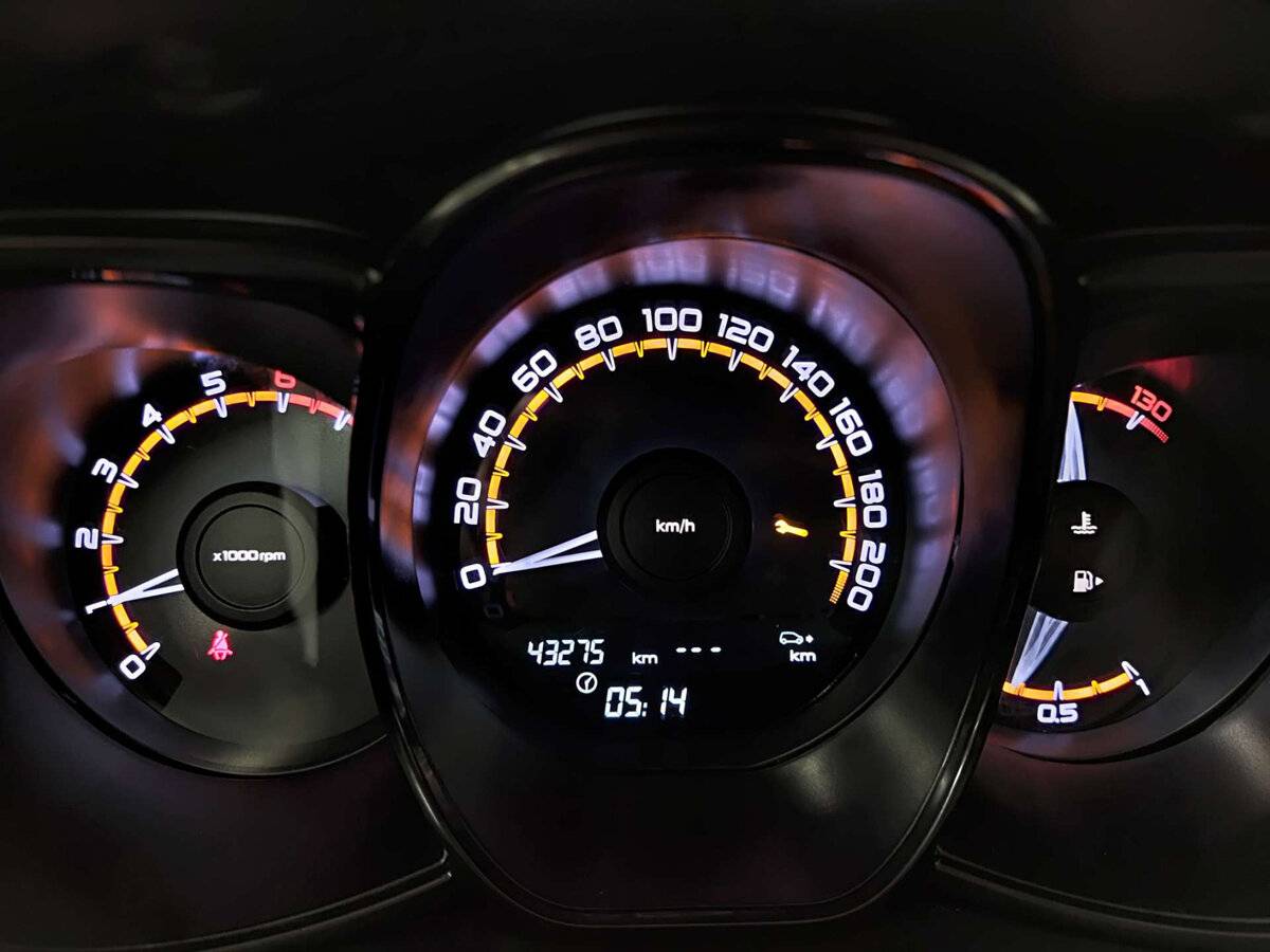 Lada (ВАЗ) Vesta 2022 года с пробегом. Фото: #12
