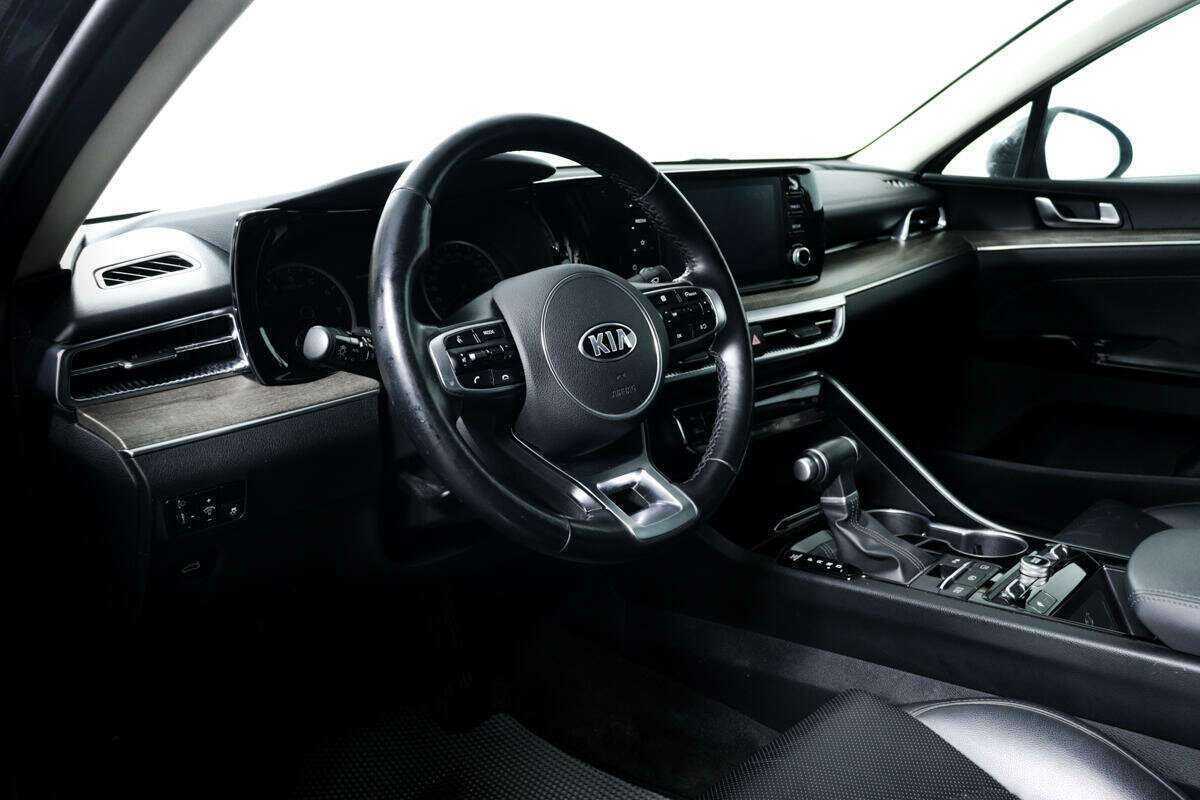 Kia K5 2020 года с пробегом. Фото: #12