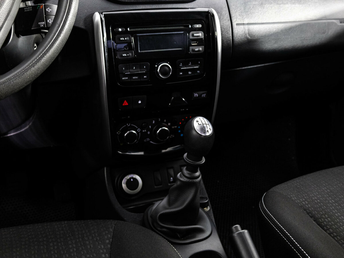 Nissan Terrano 2018 года с пробегом. Фото: #8