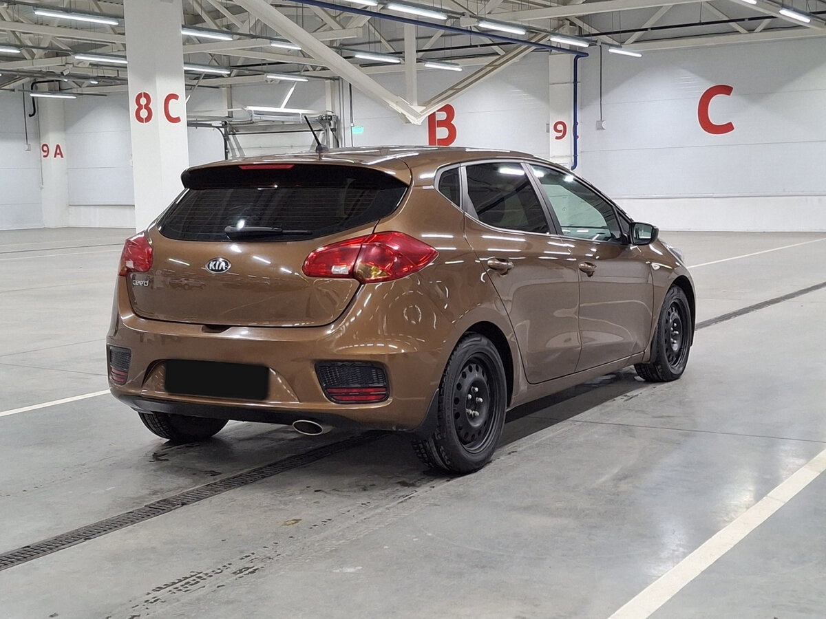 Kia Ceed 2015 года с пробегом. Фото: #4