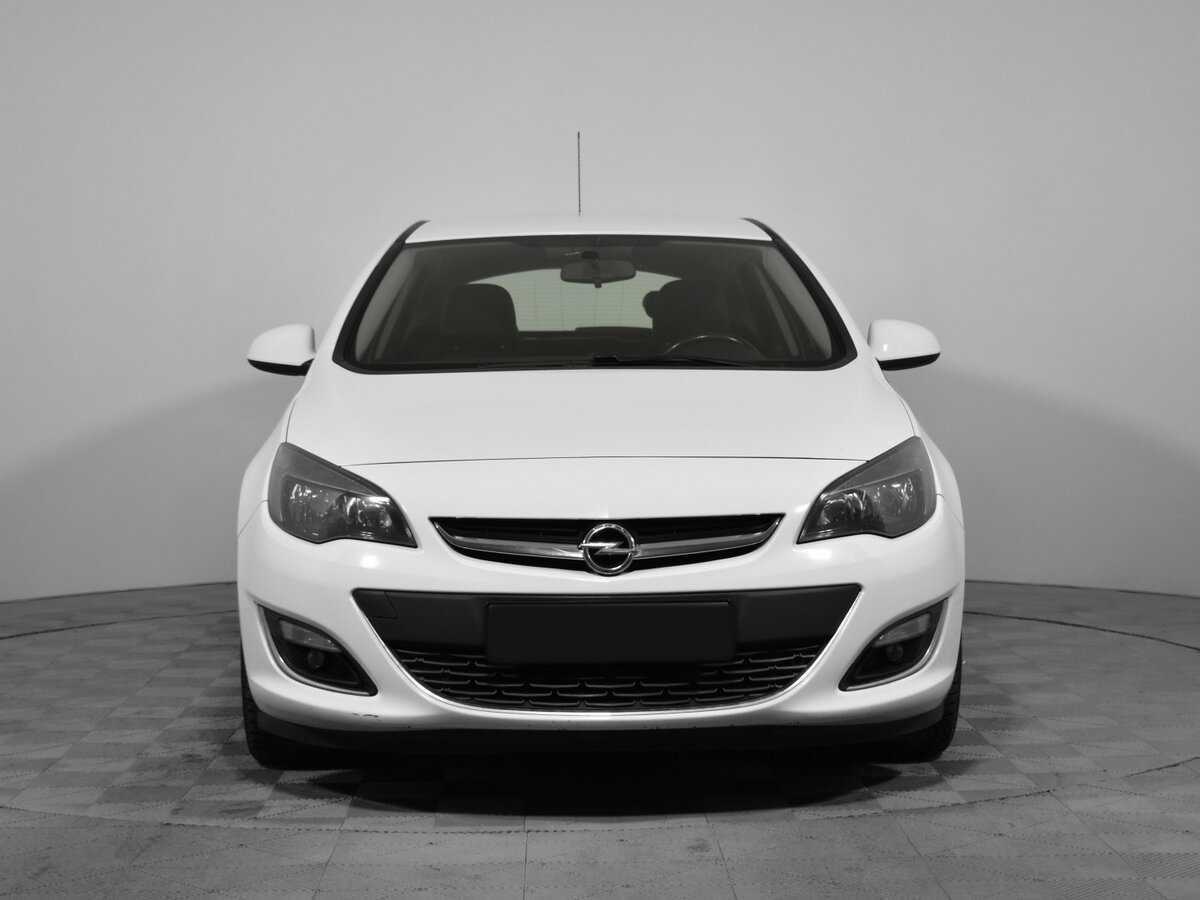 Opel Astra 2014 года с пробегом. Фото: #1