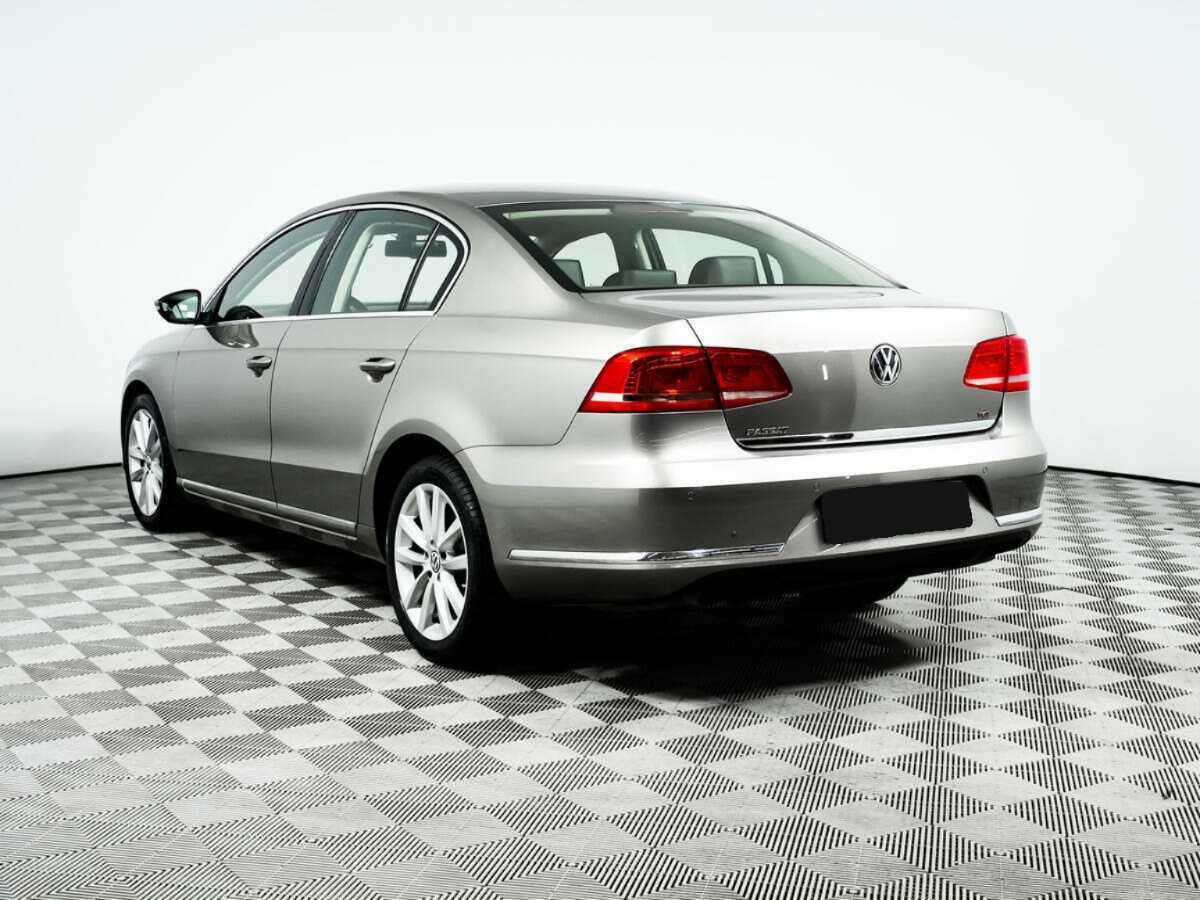 Volkswagen Passat 2012 года с пробегом. Фото: #6