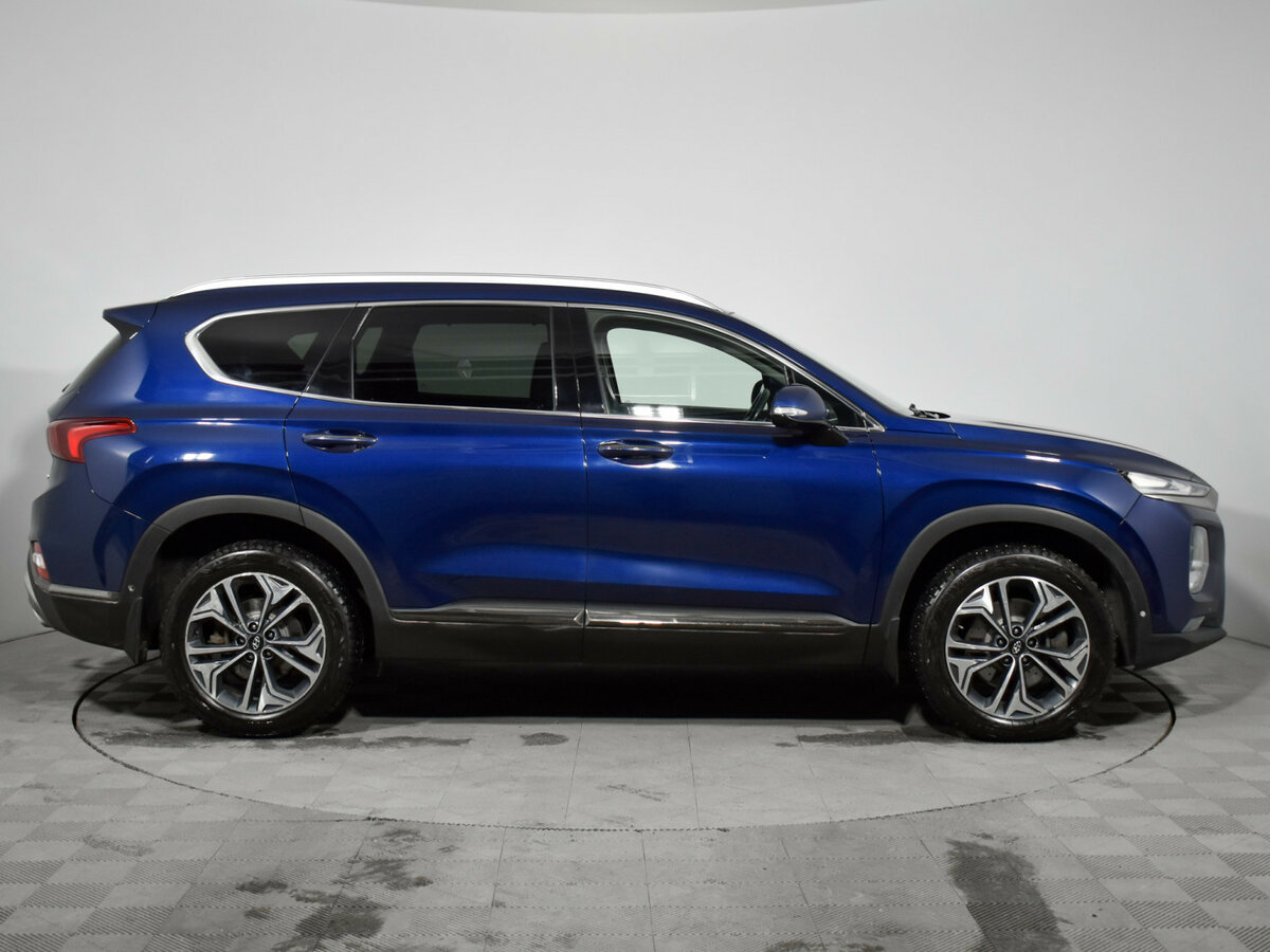 Hyundai Santa Fe 2019 года с пробегом. Фото: #3