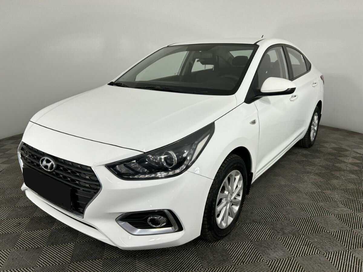 Hyundai Solaris 2017 года с пробегом. Посмотреть фото