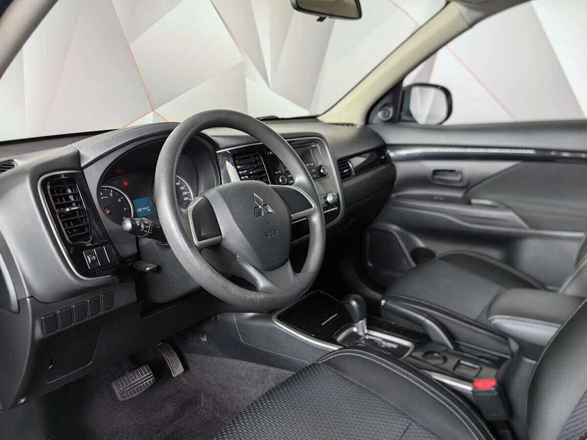 Mitsubishi Outlander 2020 года с пробегом. Фото: #12