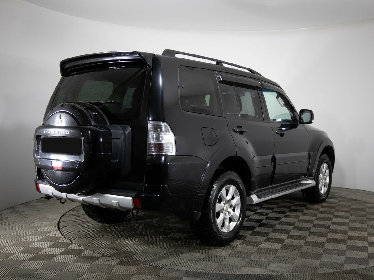 Mitsubishi Pajero 2013 года с пробегом. Фото: #3