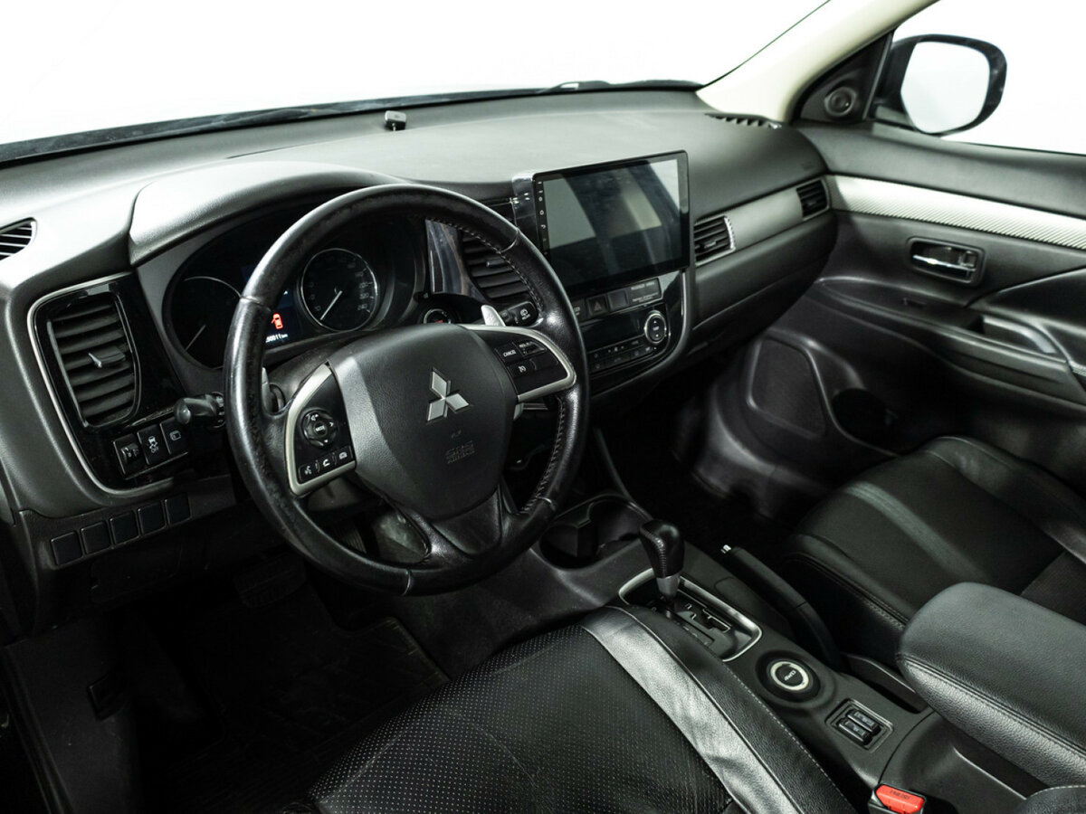 Mitsubishi Outlander 2013 года с пробегом. Фото: #10