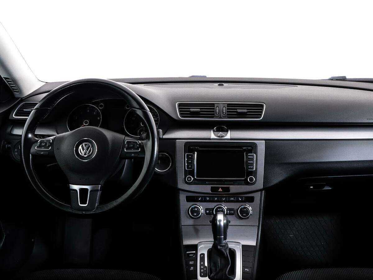 Volkswagen Passat 2014 года с пробегом. Фото: #8