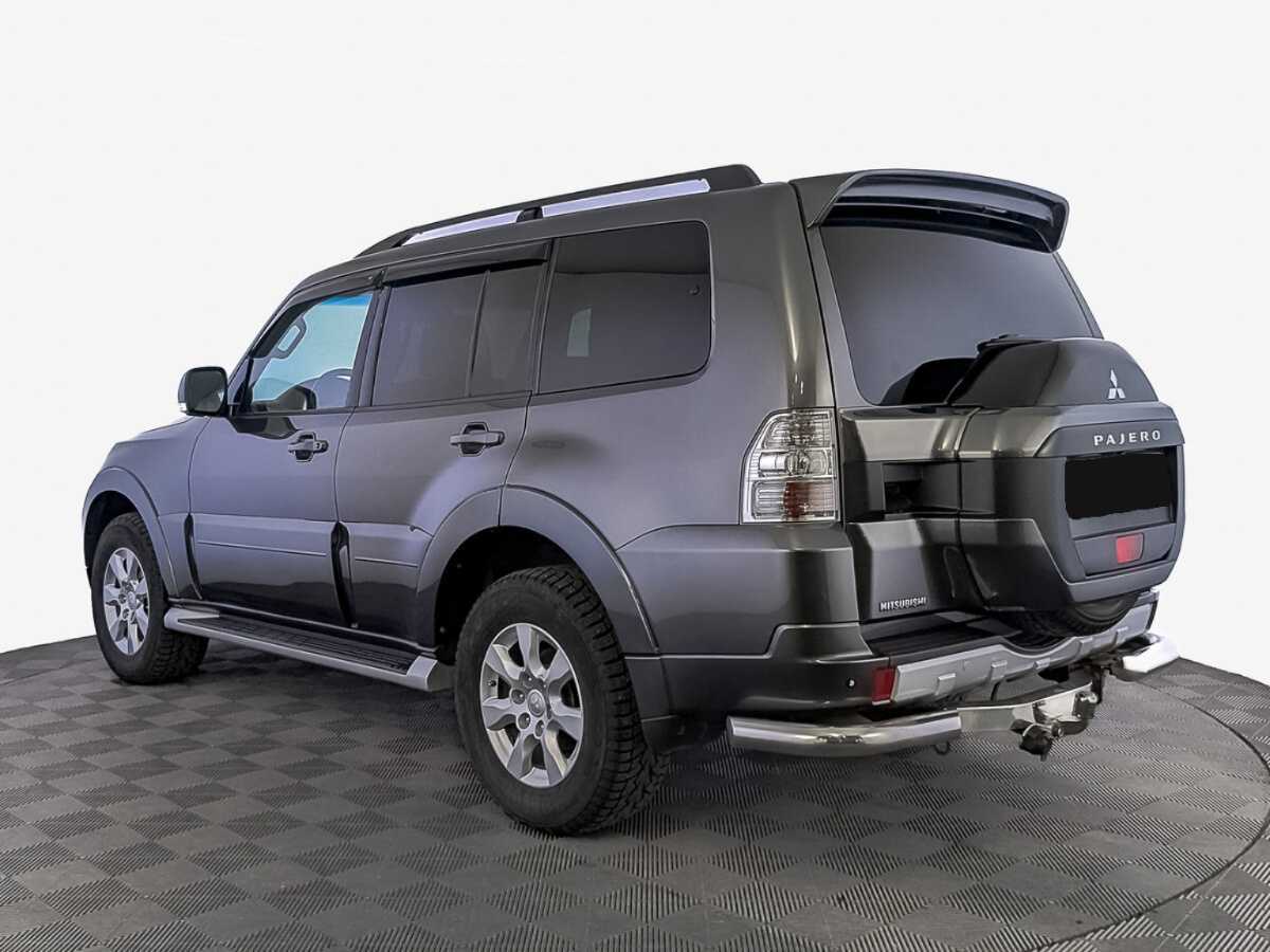 Mitsubishi Pajero 2018 года с пробегом. Фото: #6