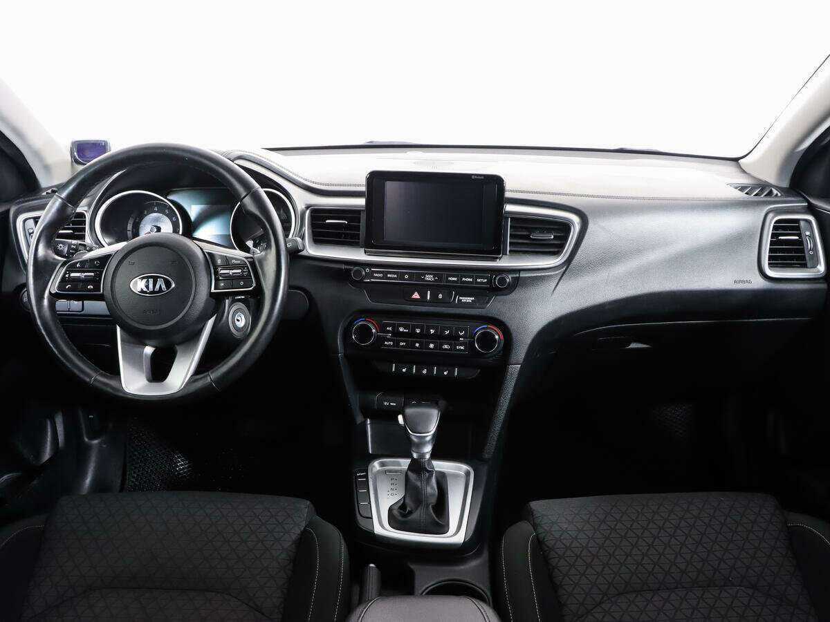 Kia Ceed 2019 года с пробегом. Фото: #9