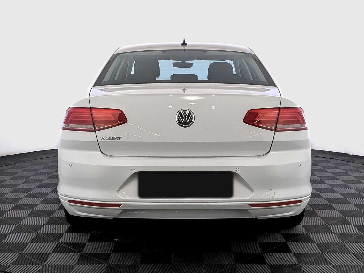 Volkswagen Passat 2019 года с пробегом. Фото: #5