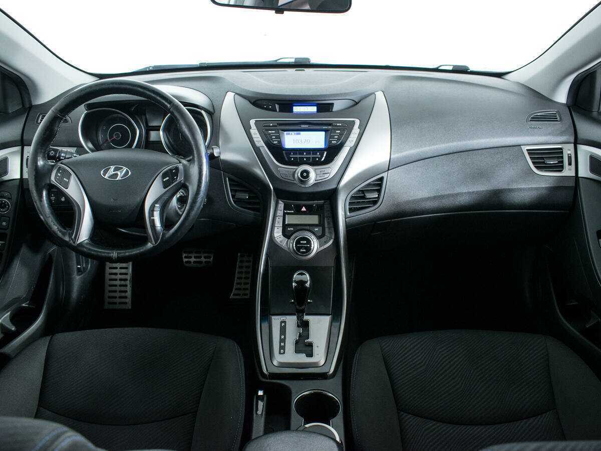 Hyundai Elantra 2013 года с пробегом. Фото: #11