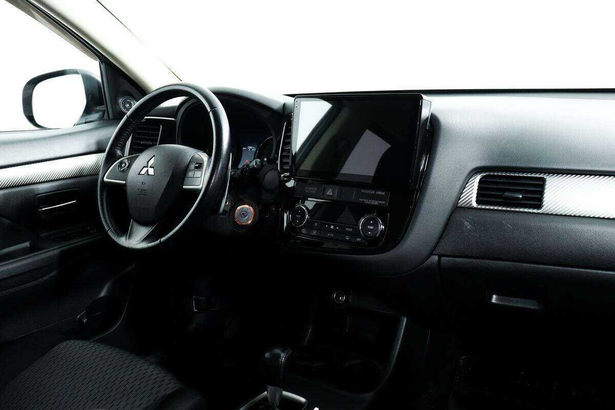 Mitsubishi Outlander 2013 года с пробегом. Фото: #8