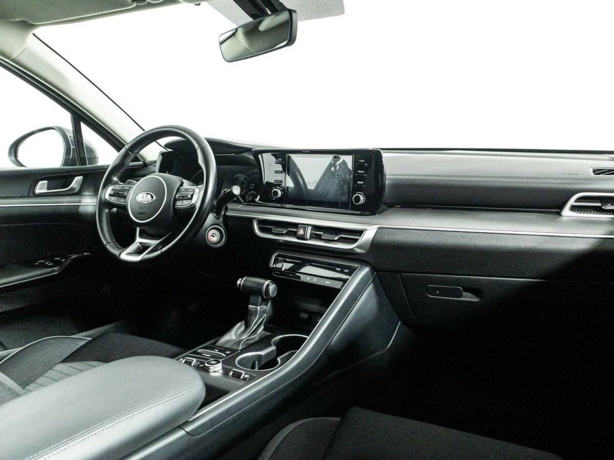 Kia K5 2021 года с пробегом. Фото: #9