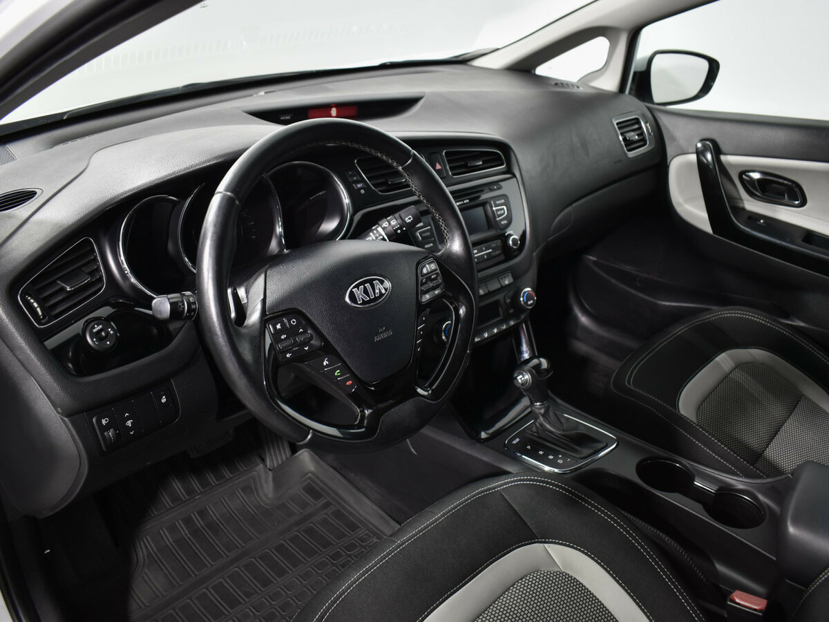 Kia Ceed 2013 года с пробегом. Фото: #8