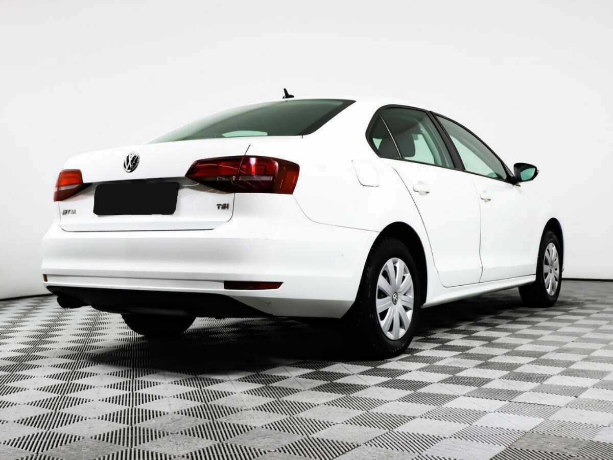 Volkswagen Jetta 2016 года с пробегом. Фото: #3