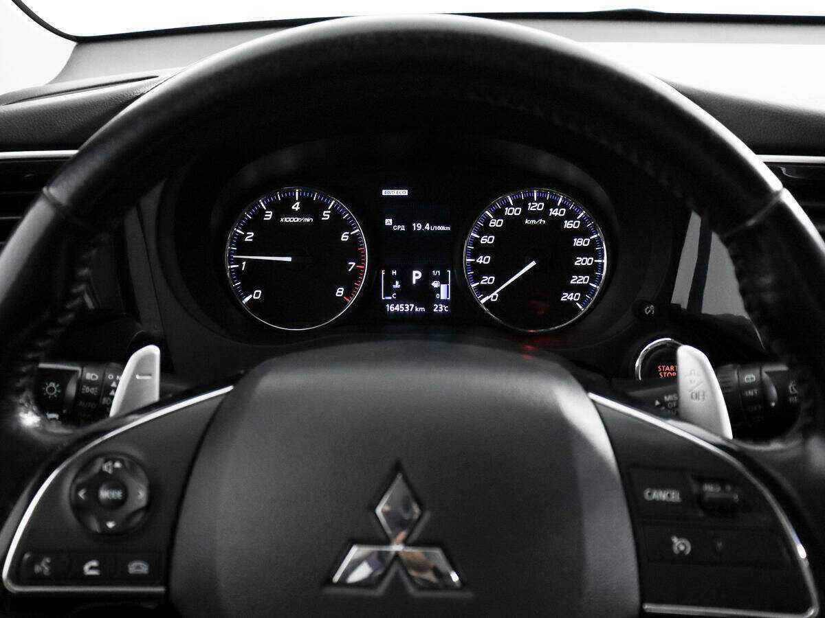 Mitsubishi Outlander 2016 года с пробегом. Фото: #15