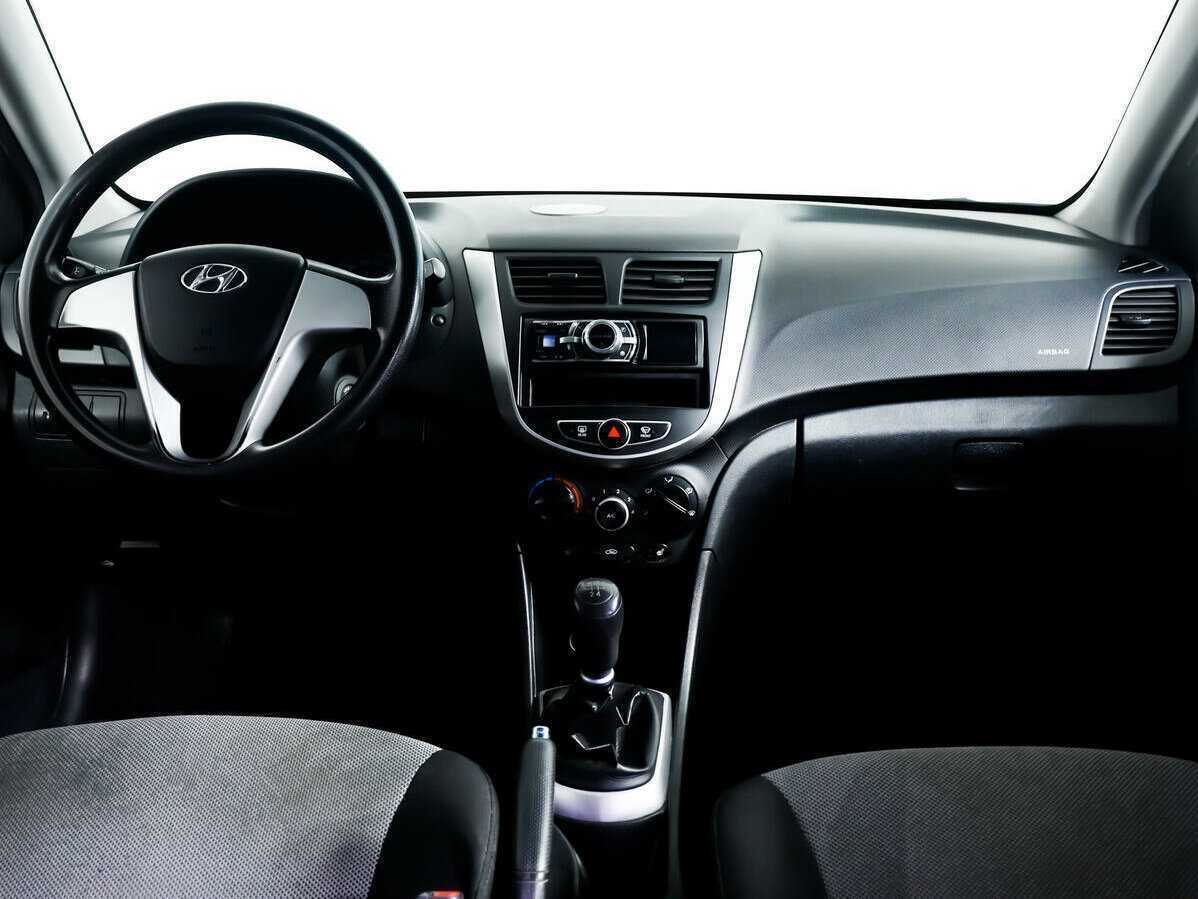 Hyundai Solaris 2012 года с пробегом. Фото: #10