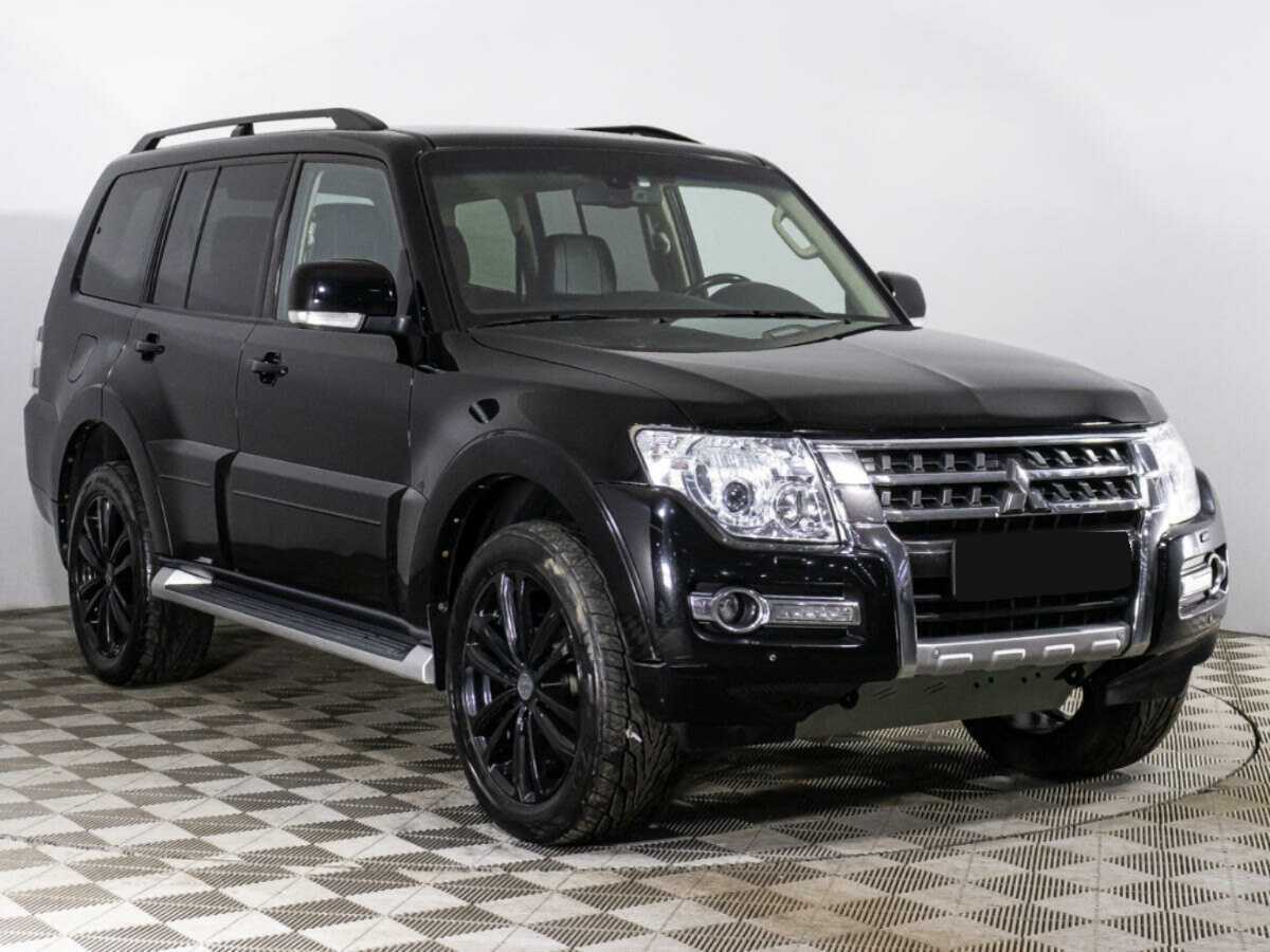 Mitsubishi Pajero 2015 года с пробегом. Фото: #2