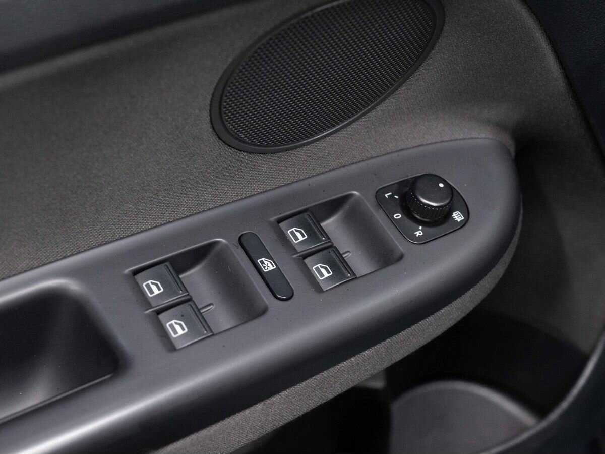 Volkswagen Golf Plus 2013 года с пробегом. Фото: #18