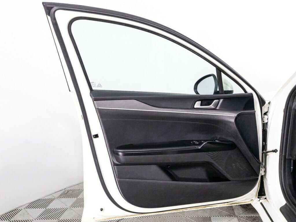 Kia K5 2021 года с пробегом. Фото: #25