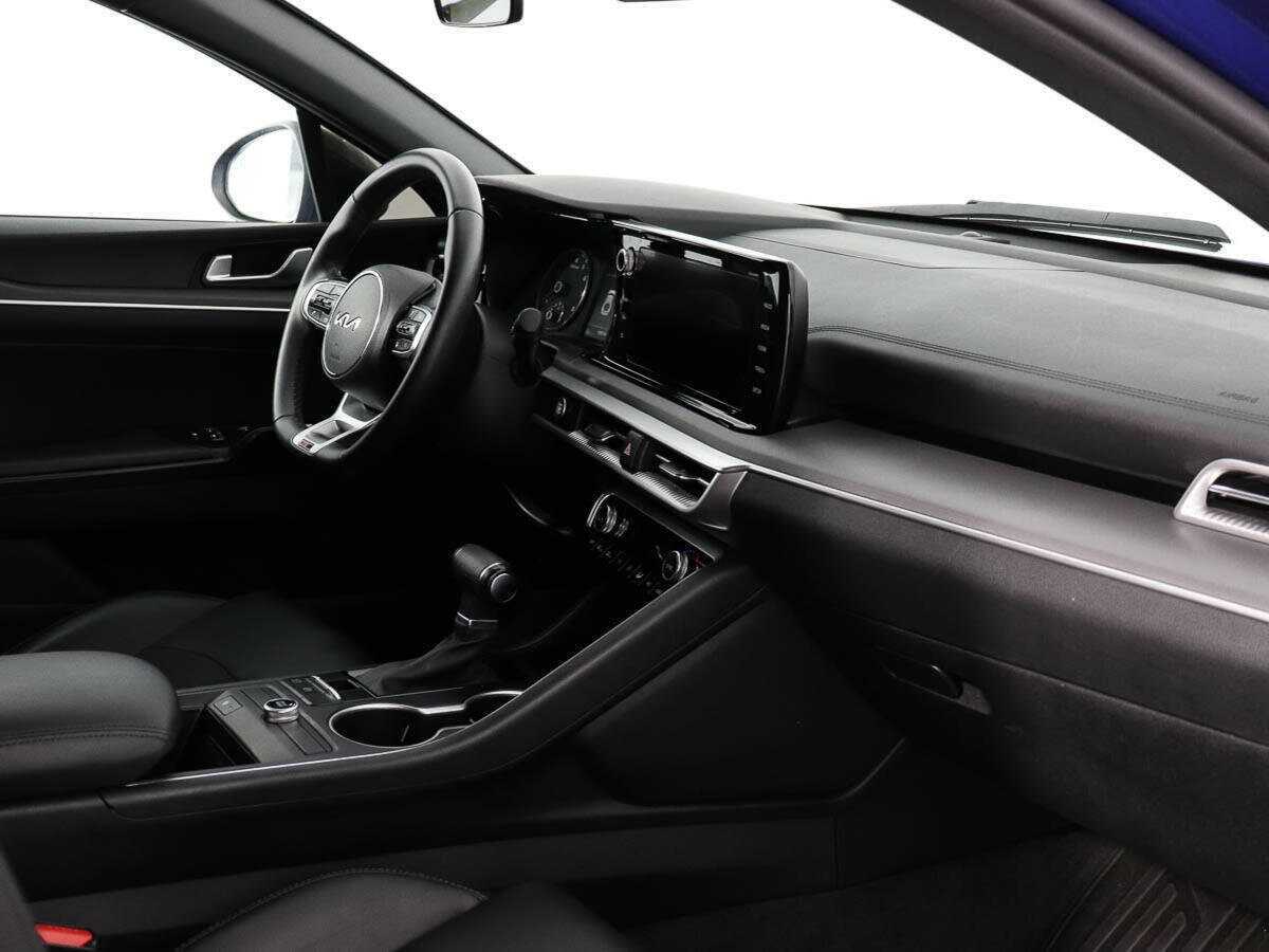 Kia K5 2022 года с пробегом. Фото: #8