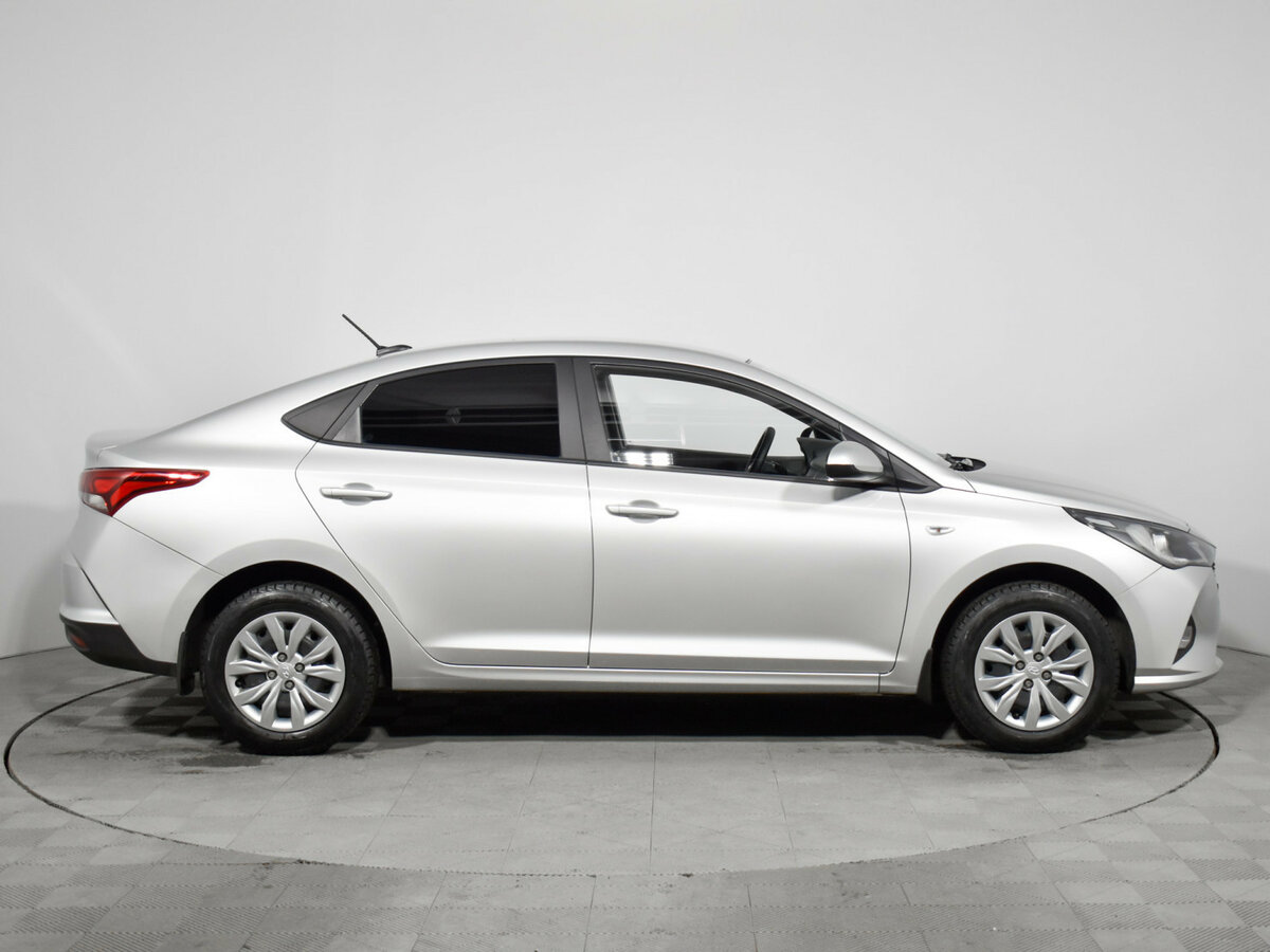 Hyundai Solaris 2020 года с пробегом. Фото: #3