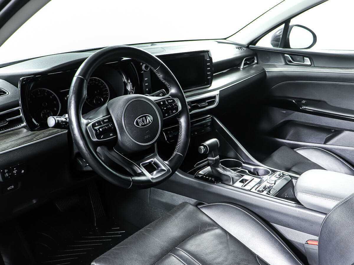 Kia K5 2020 года с пробегом. Фото: #11