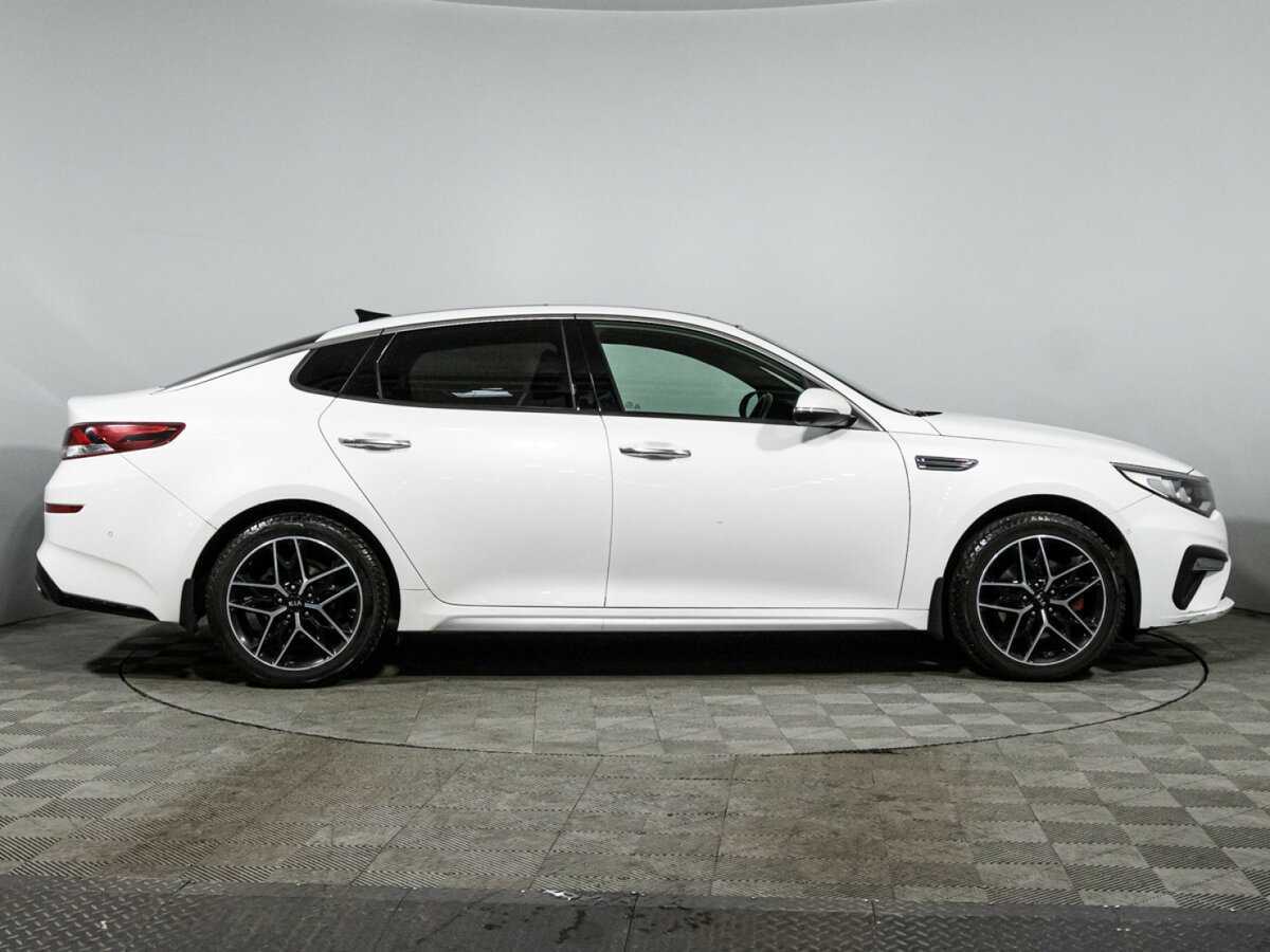Kia Optima 2018 года с пробегом. Фото: #3
