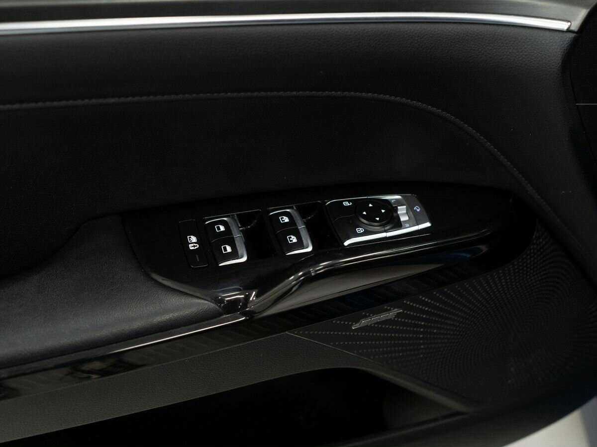 Kia K5 2020 года с пробегом. Фото: #13