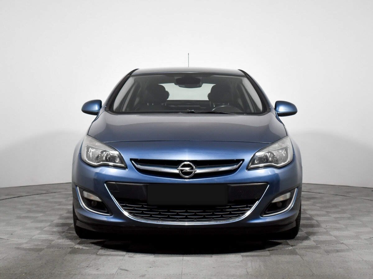 Opel Astra 2013 года с пробегом. Фото: #1