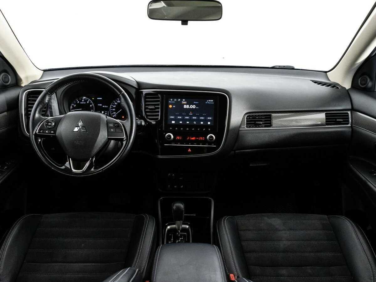 Mitsubishi Outlander 2021 года с пробегом. Фото: #9