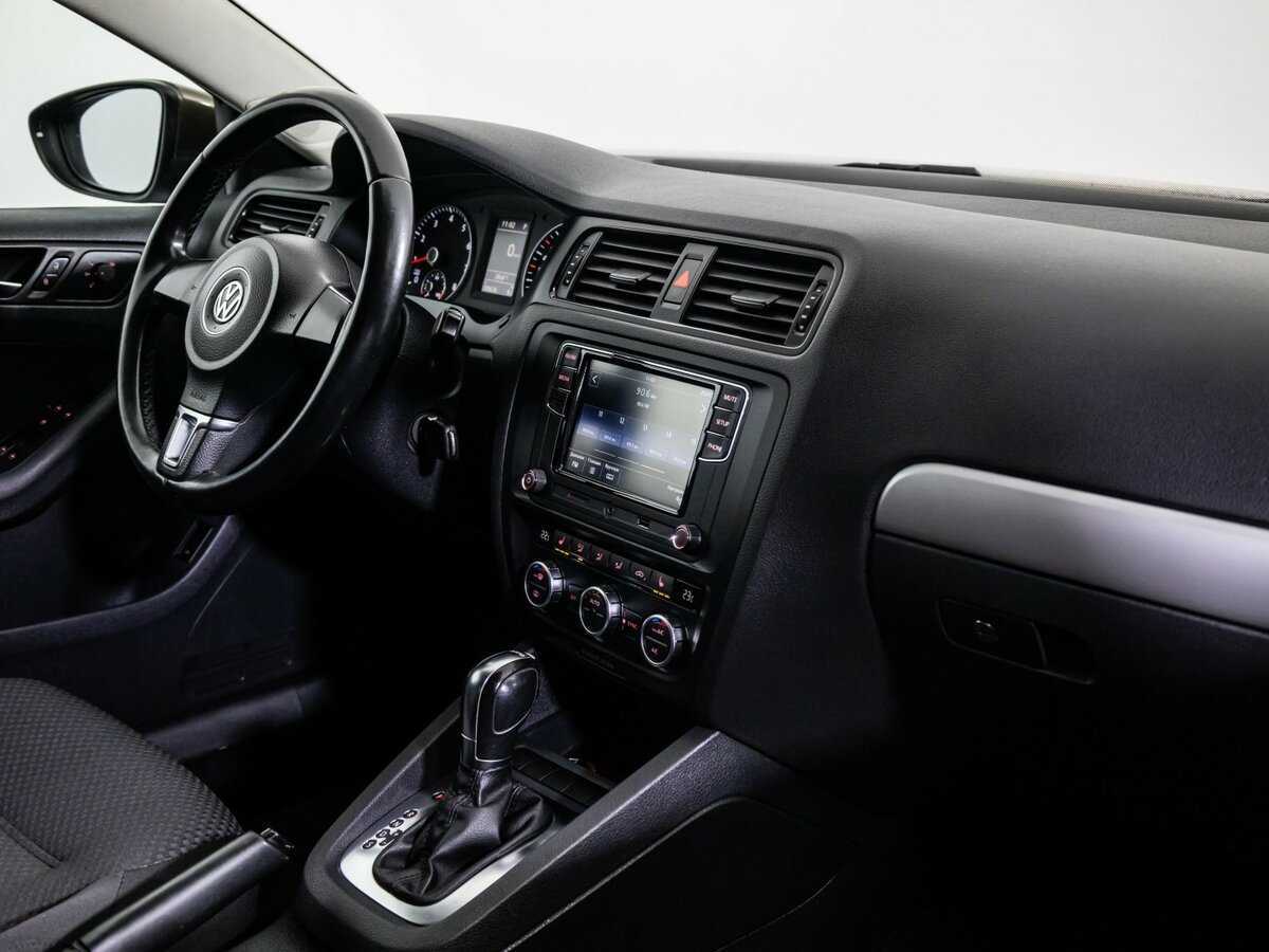 Volkswagen Jetta 2012 года с пробегом. Фото: #16
