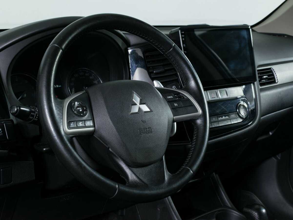 Mitsubishi Outlander 2013 года с пробегом. Фото: #12