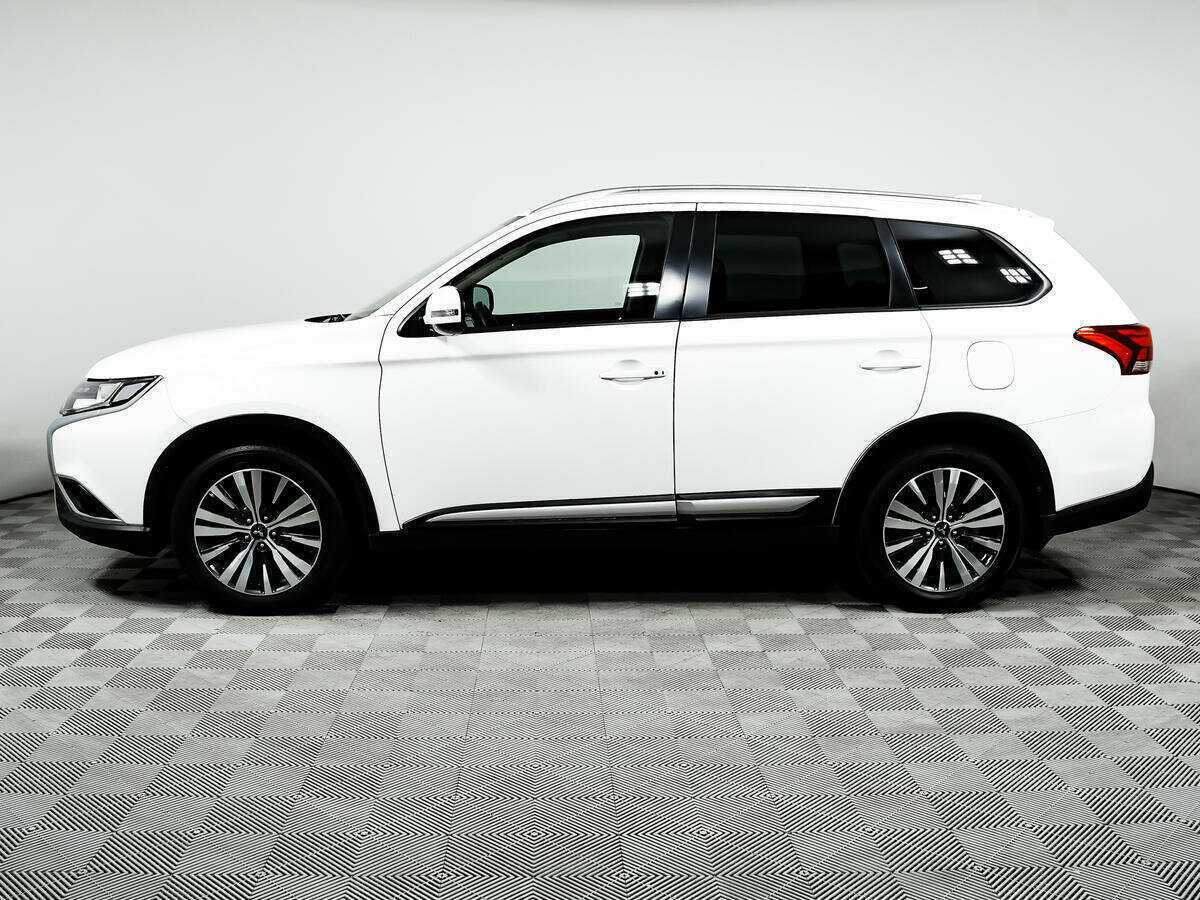 Mitsubishi Outlander 2019 года с пробегом. Фото: #7