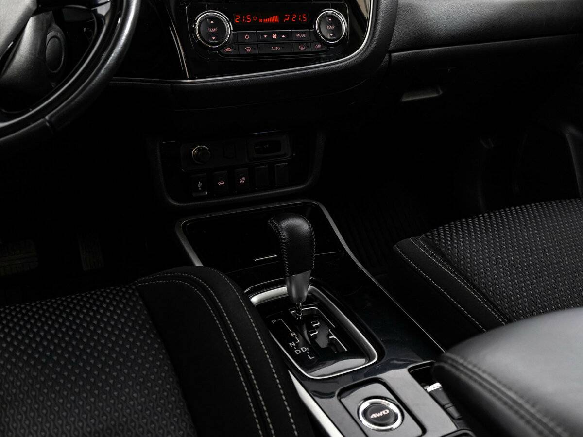 Mitsubishi Outlander 2019 года с пробегом. Фото: #8