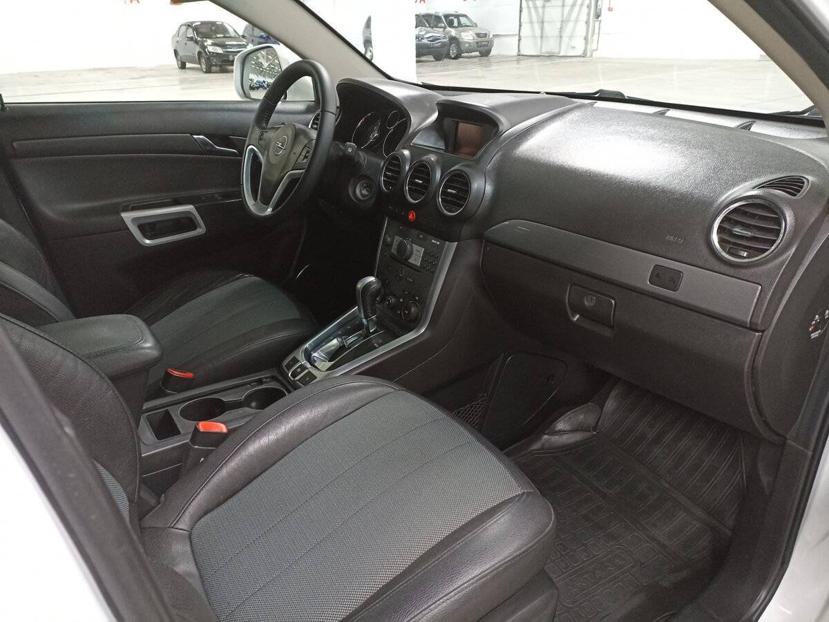 Opel Antara 2013 года с пробегом. Фото: #10