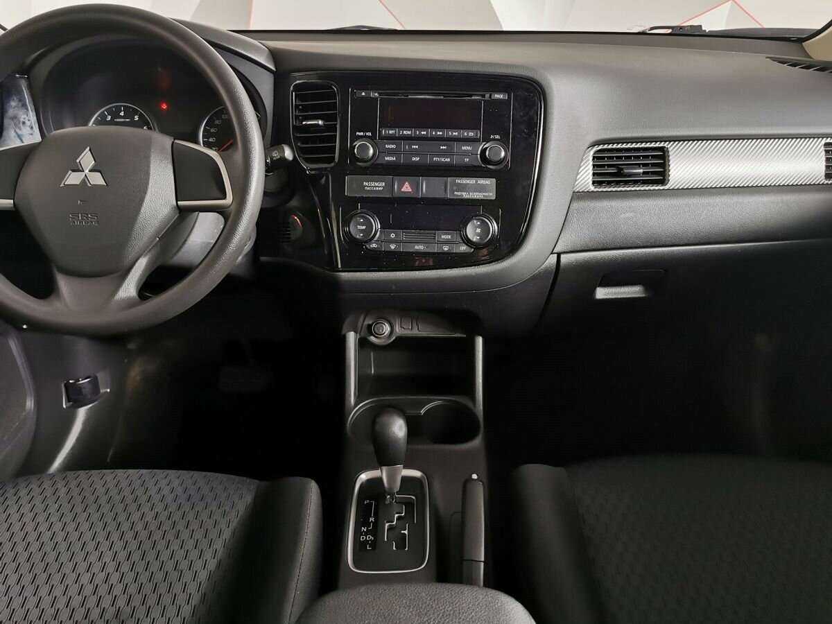 Mitsubishi Outlander 2014 года с пробегом. Фото: #10