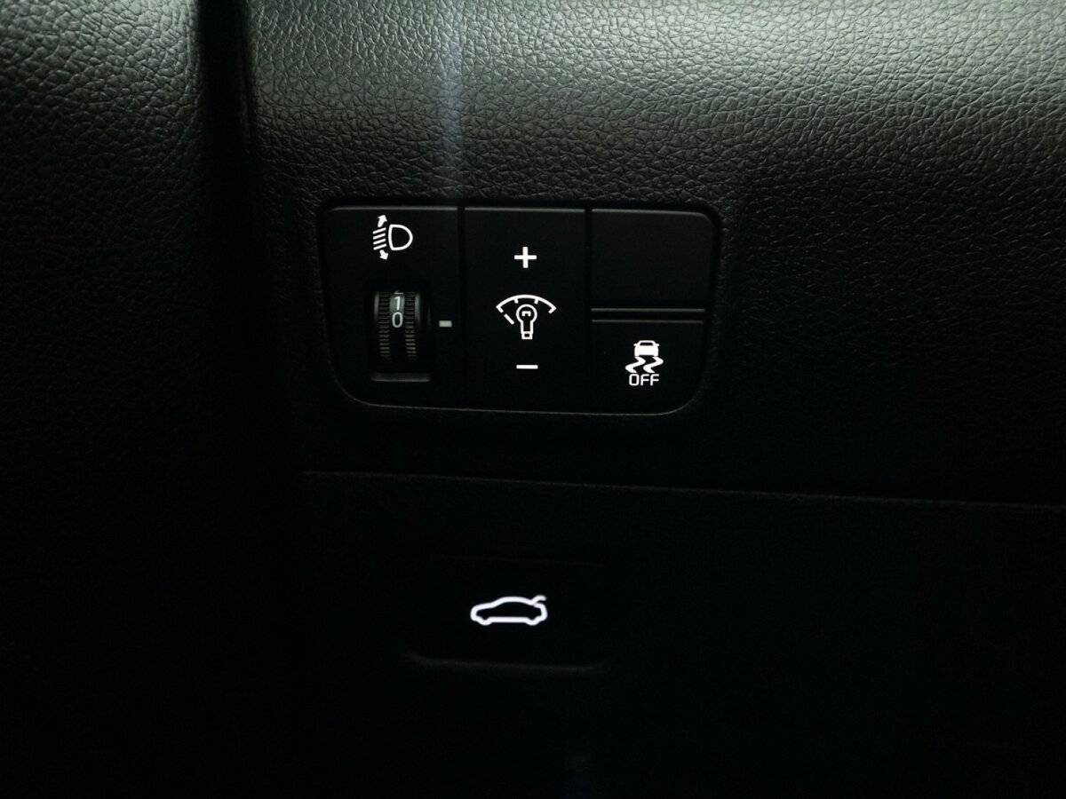 Kia K5 2021 года с пробегом. Фото: #18