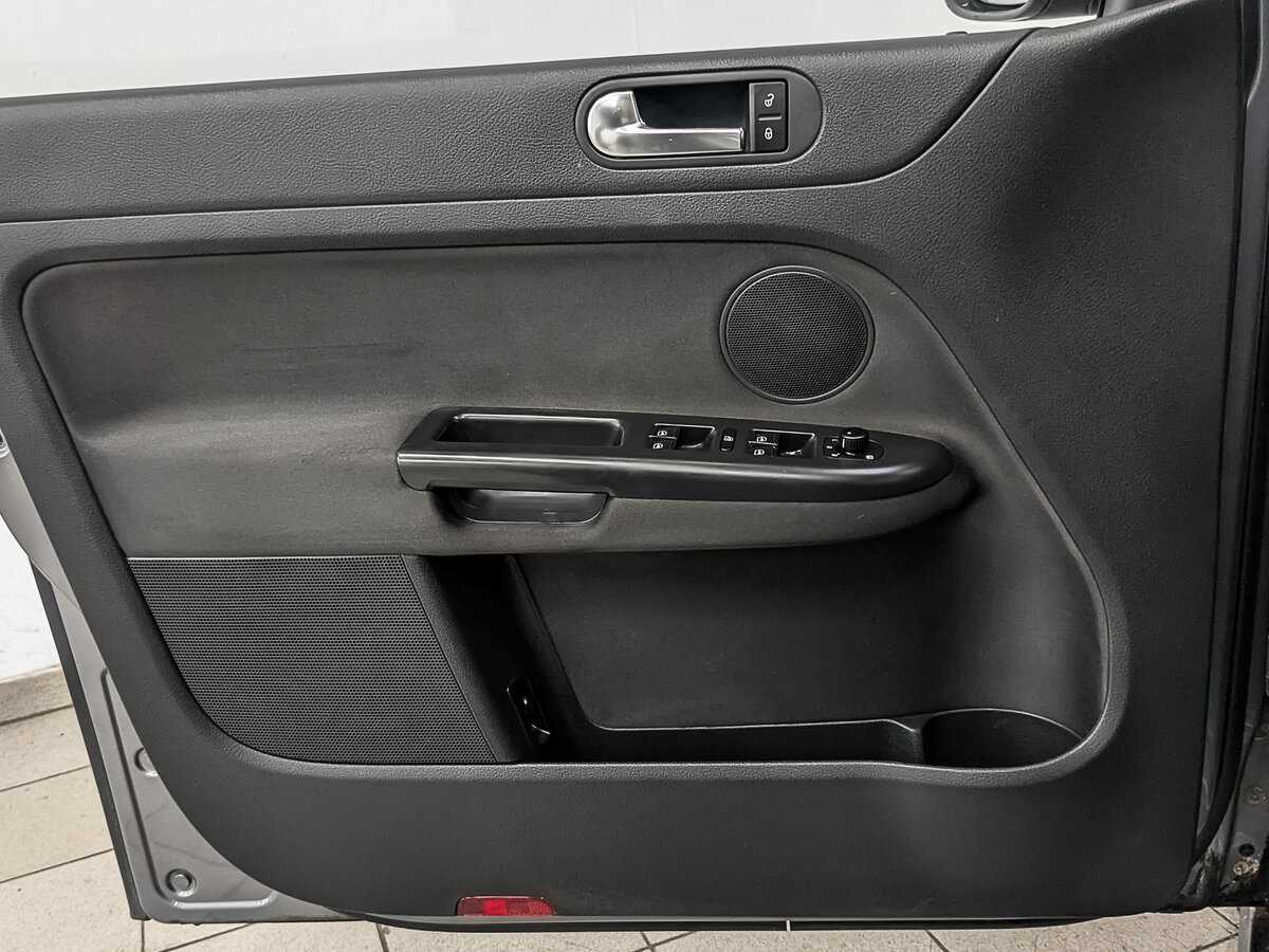 Volkswagen Golf Plus 2012 года с пробегом. Фото: #18